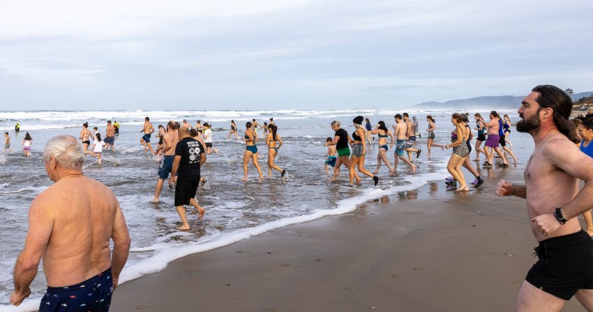 YMCA Cape Lookout Polar Plunge Jan. 1, 2025 – Photos & Videos